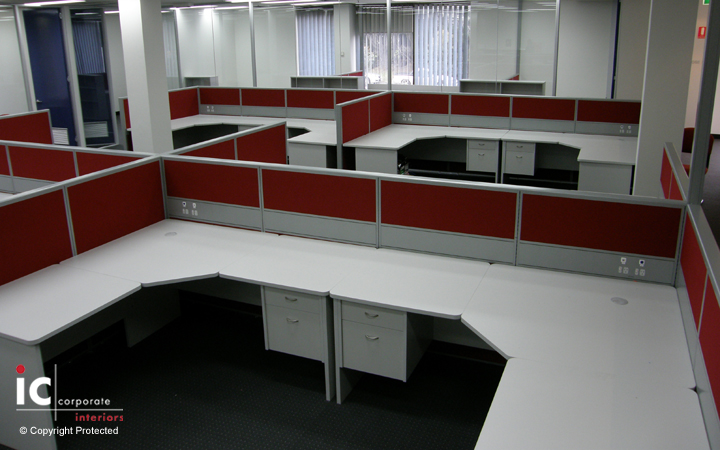 Open Plan workstations 1st Floor